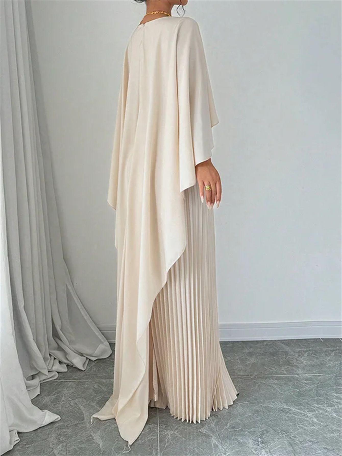 Loose Batwing Sleeve Midi Dress